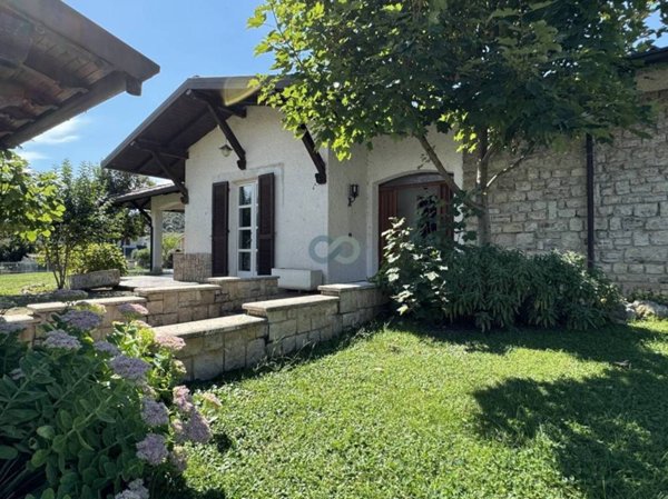 casa indipendente in vendita a Gavardo in zona Sopraponte