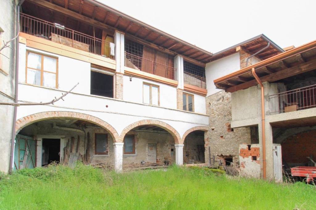 casa indipendente in vendita a Gavardo