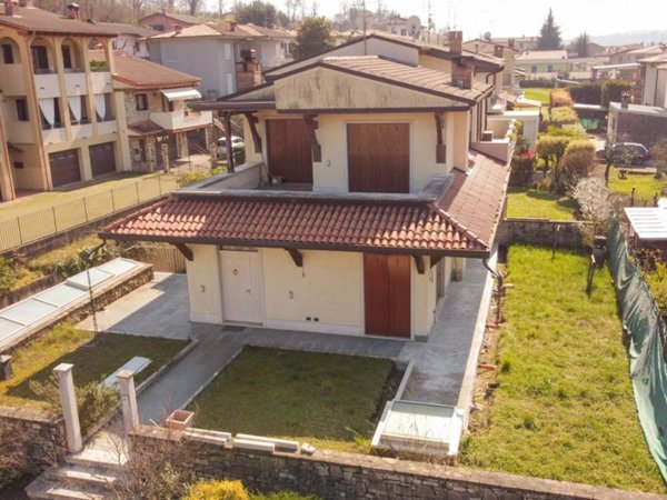 casa indipendente in vendita a Gavardo