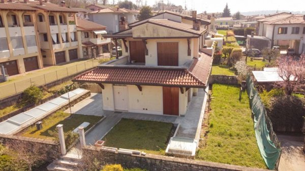 casa indipendente in vendita a Gavardo