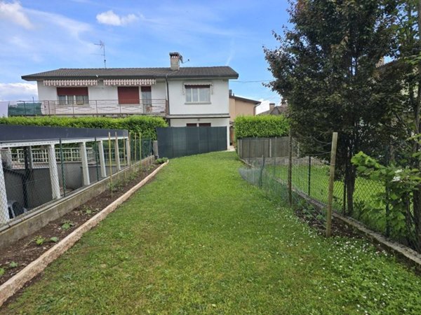 casa indipendente in vendita a Gavardo