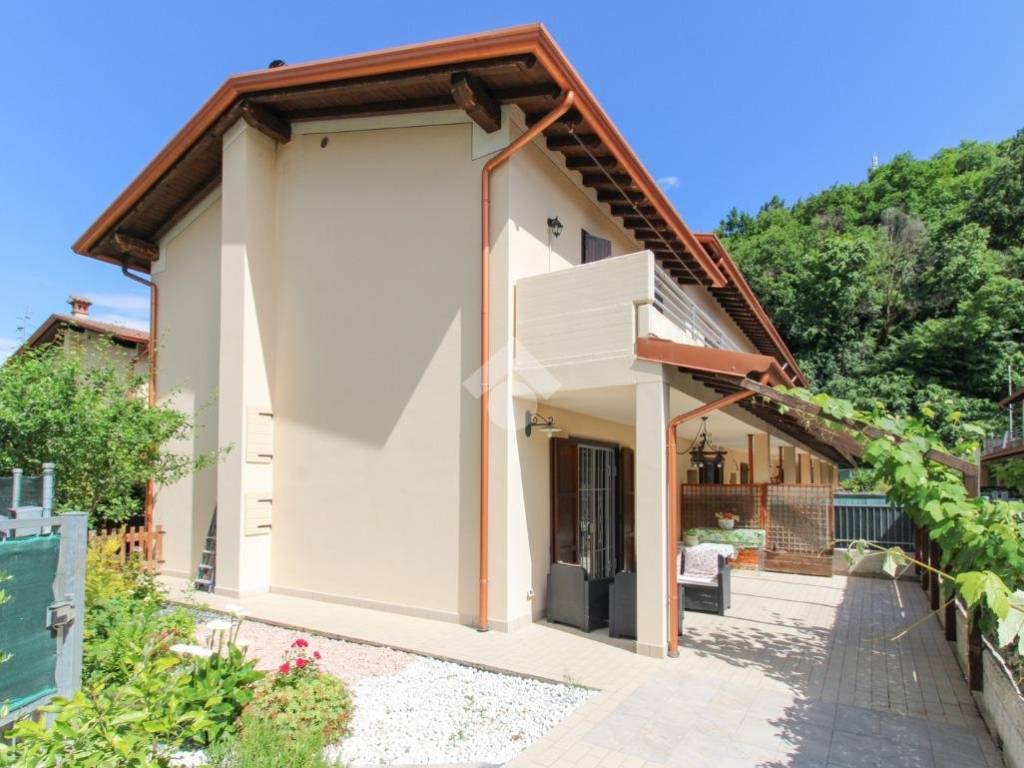 casa indipendente in vendita a Gavardo