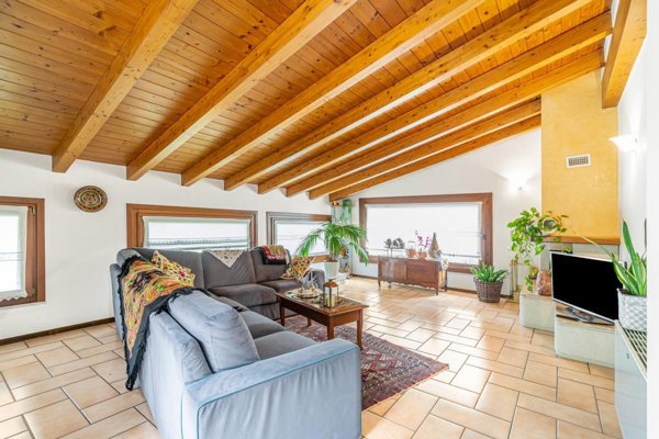 casa indipendente in vendita a Gavardo