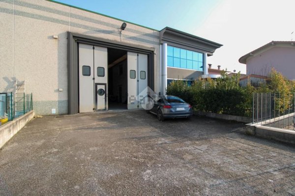 capannone in vendita a Gavardo