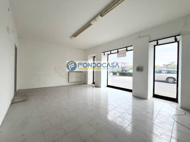negozio in vendita a Gavardo in zona Sopraponte