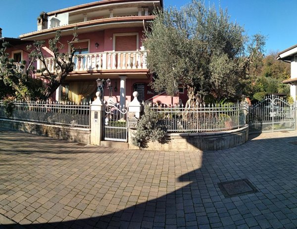 casa indipendente in vendita a Gavardo