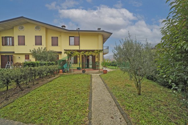 casa indipendente in vendita a Gavardo