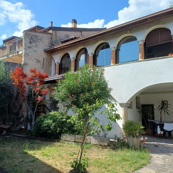 casa indipendente in vendita a Gavardo