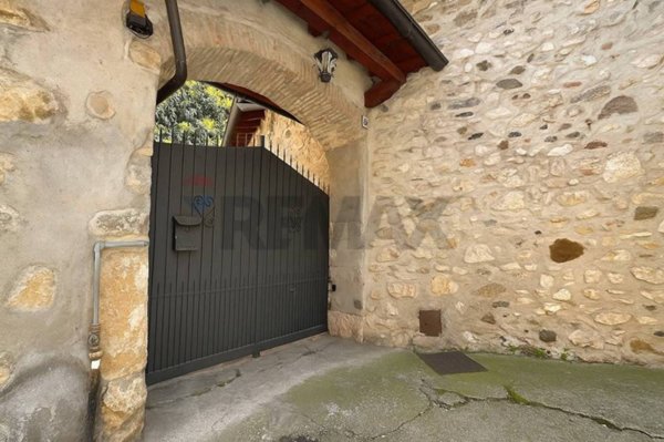 casa indipendente in vendita a Gavardo