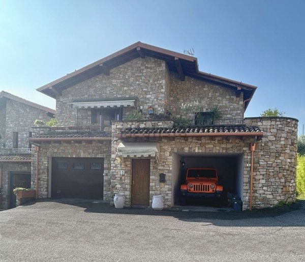 casa indipendente in vendita a Gavardo