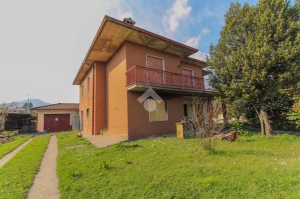 casa indipendente in vendita a Gavardo