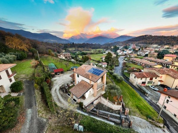 casa indipendente in vendita a Gavardo