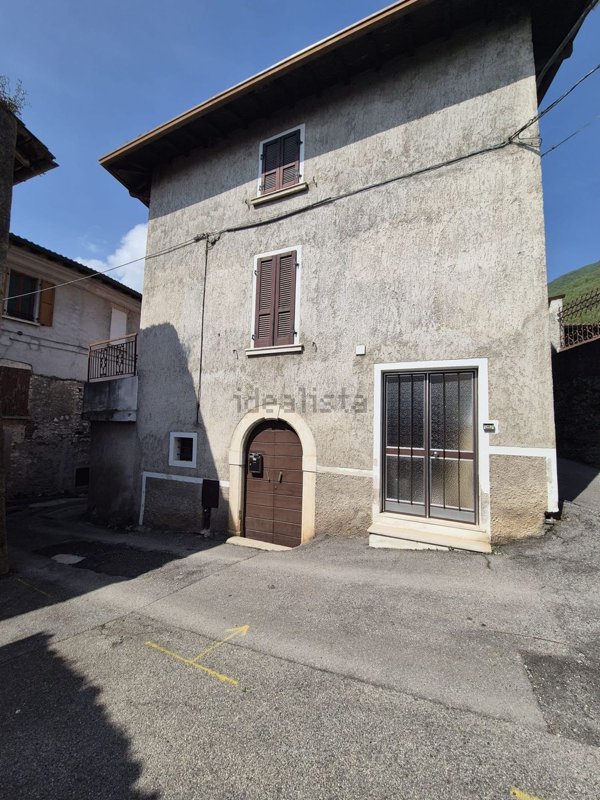 casa indipendente in vendita a Gavardo in zona Sopraponte