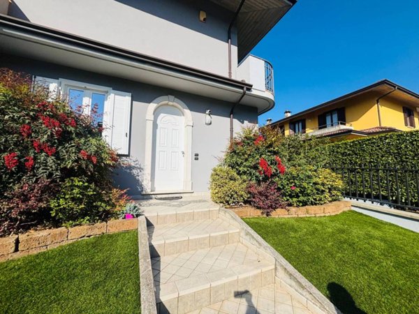 casa indipendente in vendita a Gavardo in zona Sopraponte