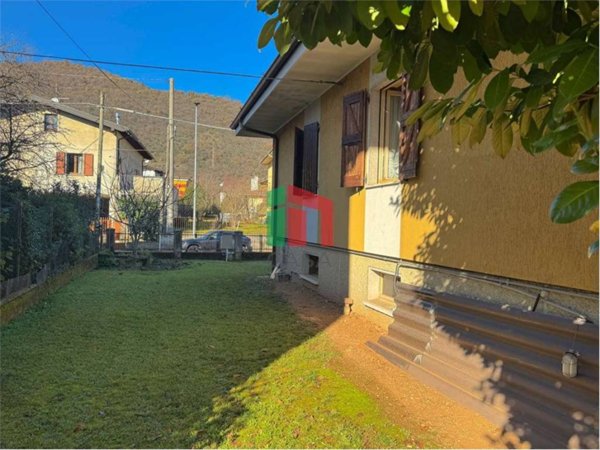 casa indipendente in vendita a Gavardo in zona Sopraponte