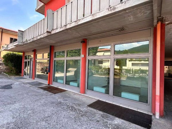 negozio in vendita a Gavardo in zona Sopraponte