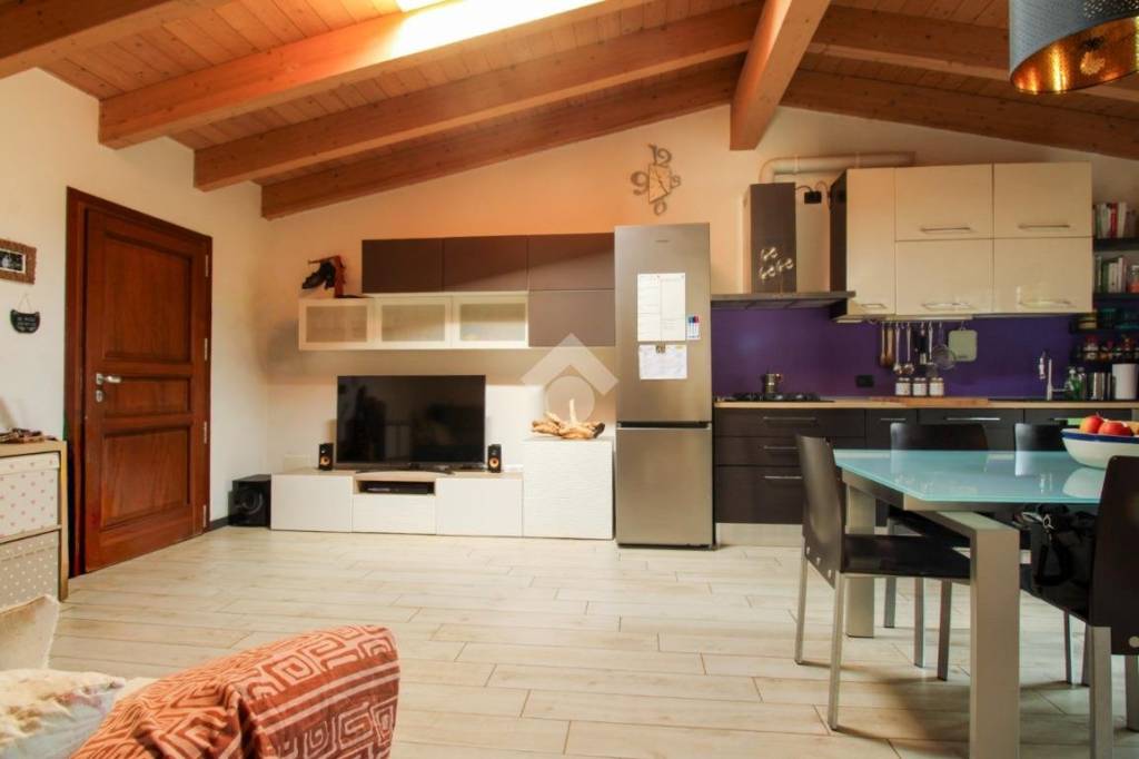 casa indipendente in vendita a Gavardo