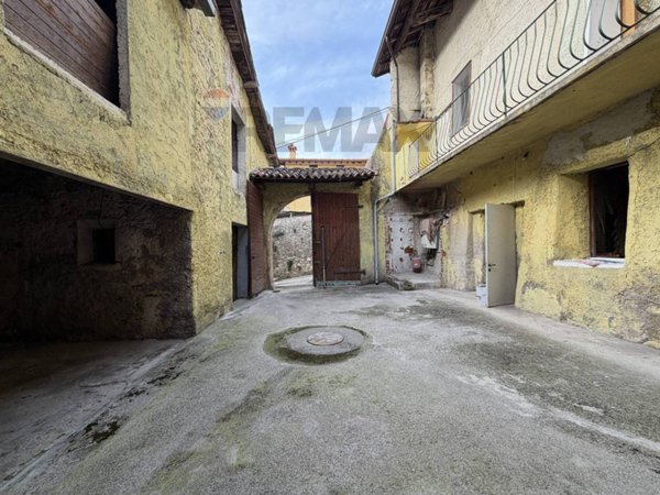casale in vendita a Gavardo