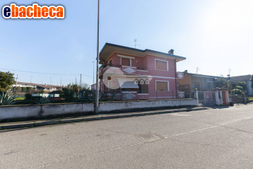 casa indipendente in vendita a Ghedi