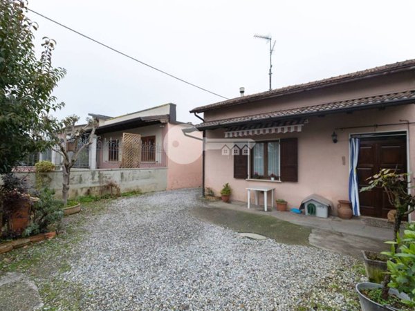 casa indipendente in vendita a Ghedi