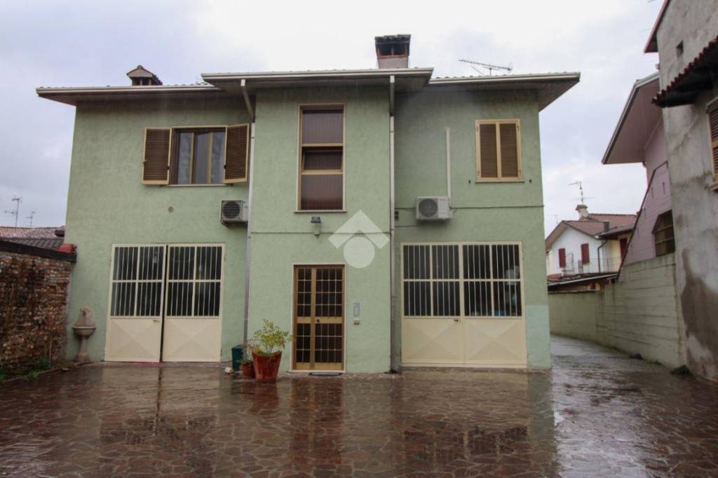 casa indipendente in vendita a Ghedi