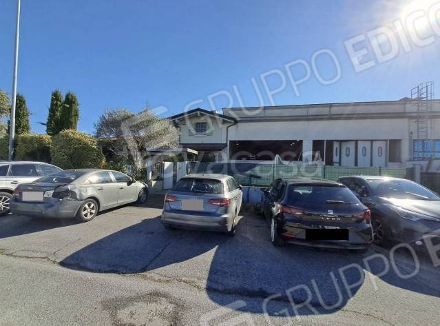 locale commerciale in vendita a Ghedi