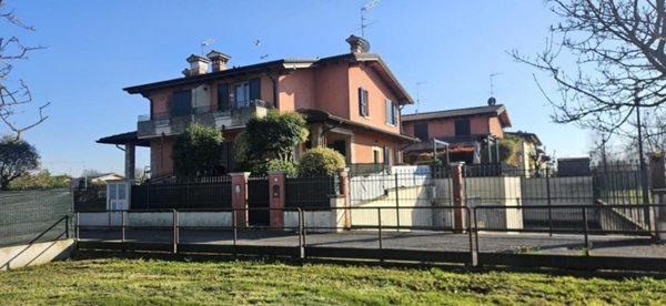 casa indipendente in vendita a Ghedi