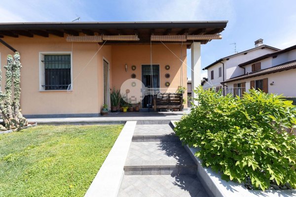 casa indipendente in vendita a Ghedi