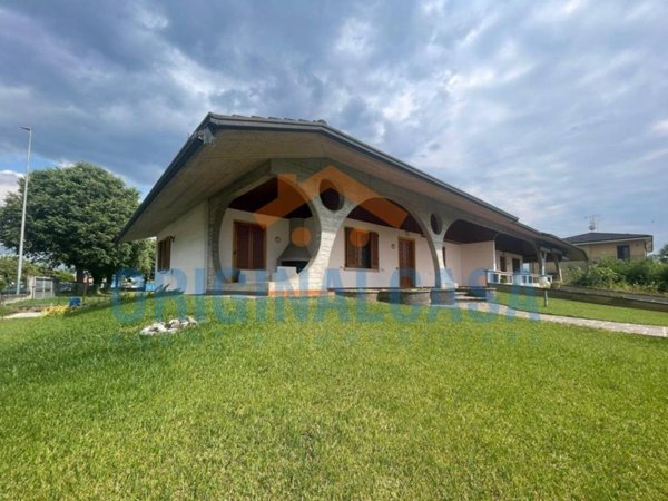 casa indipendente in vendita a Ghedi