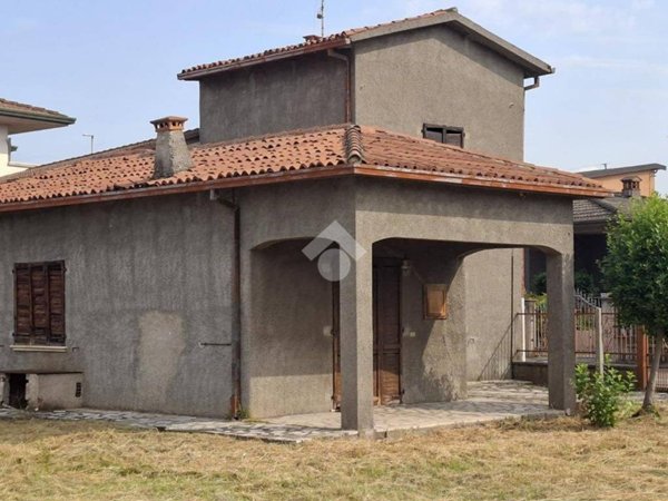 casa indipendente in vendita a Ghedi