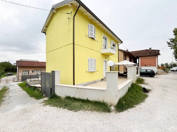 casa indipendente in vendita a Ghedi