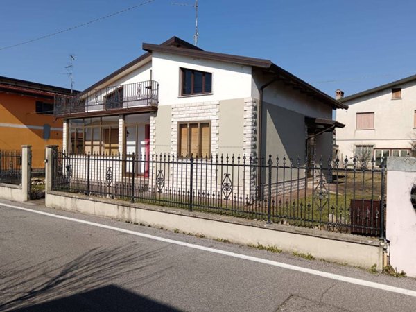 casa indipendente in vendita a Ghedi