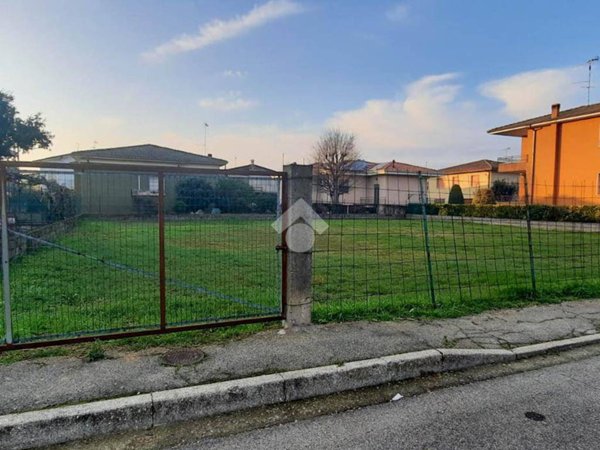 terreno edificabile in vendita a Ghedi