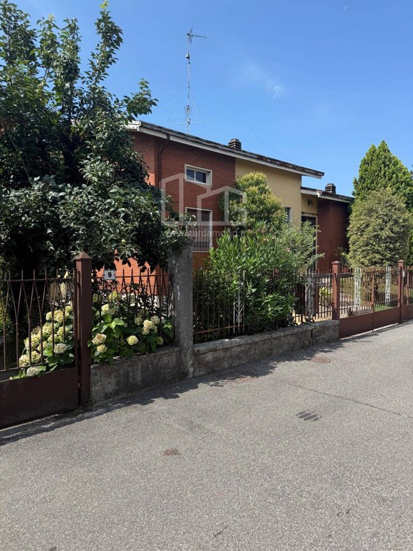 casa indipendente in vendita a Ghedi