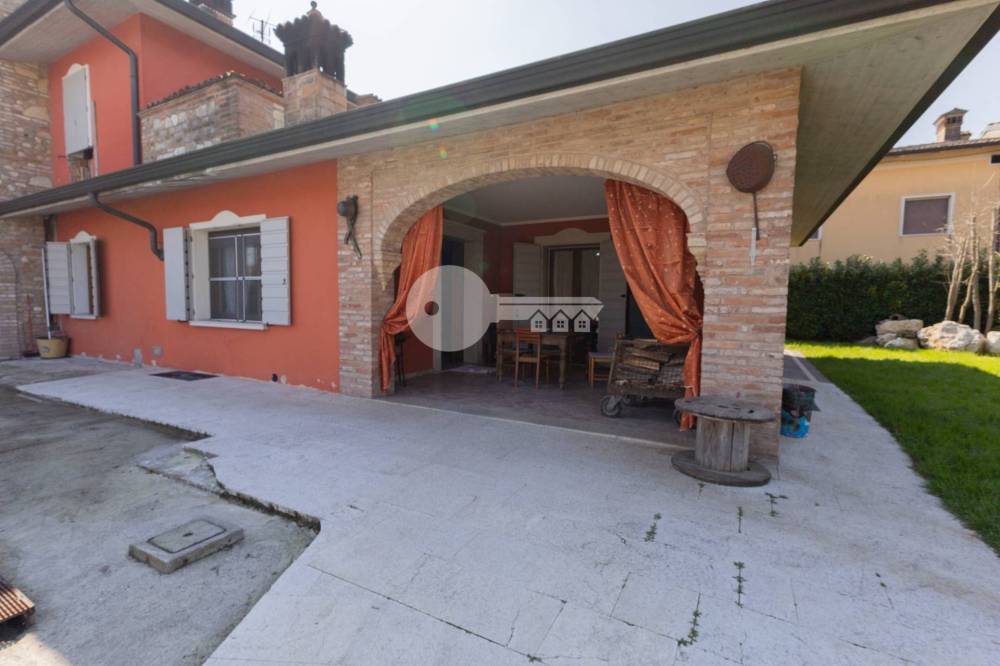 casa indipendente in vendita a Ghedi