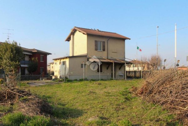 casa indipendente in vendita a Ghedi