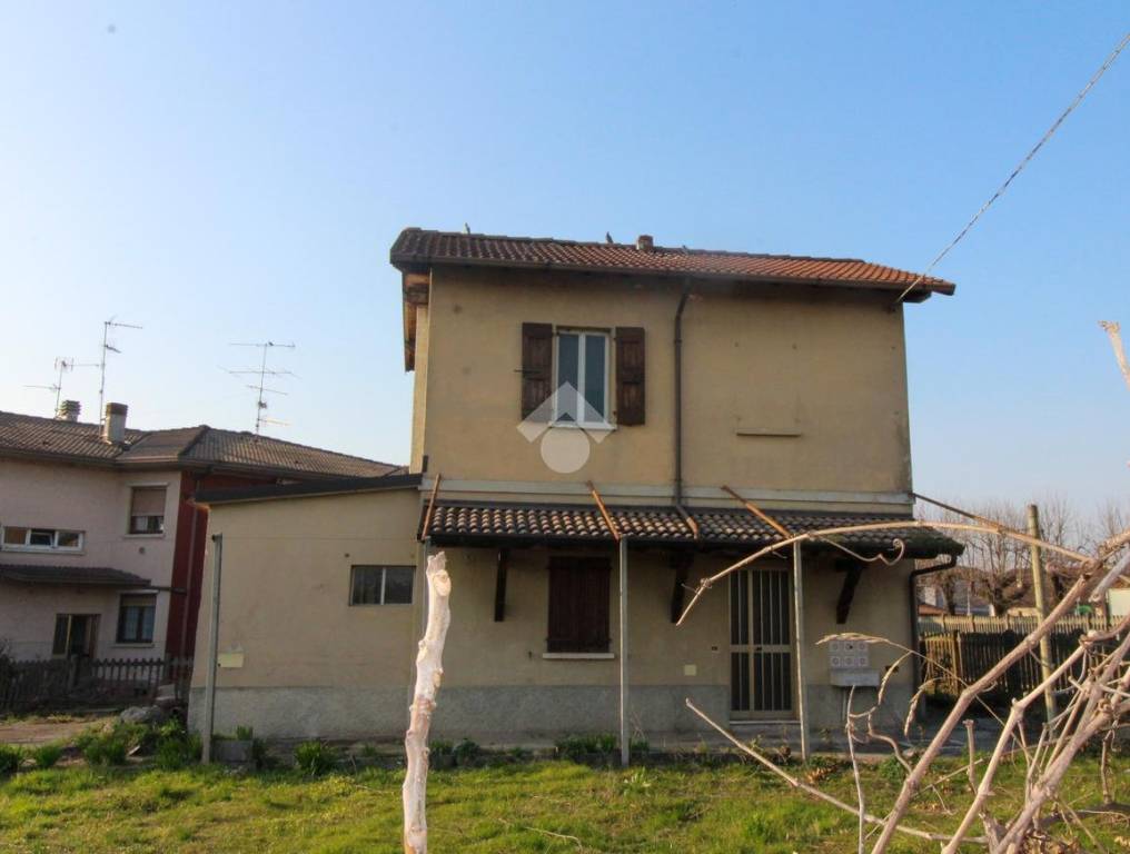 casa indipendente in vendita a Ghedi in zona Belvedere