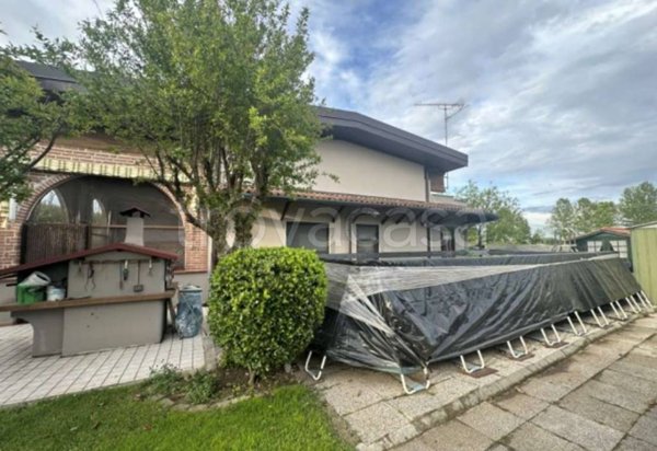 casa indipendente in vendita a Ghedi