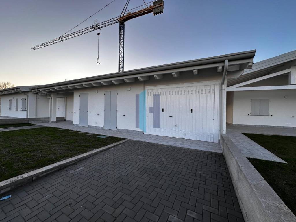 casa indipendente in vendita a Ghedi in zona Ponte Rosso