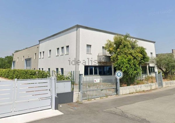 locale di sgombero in vendita a Ghedi