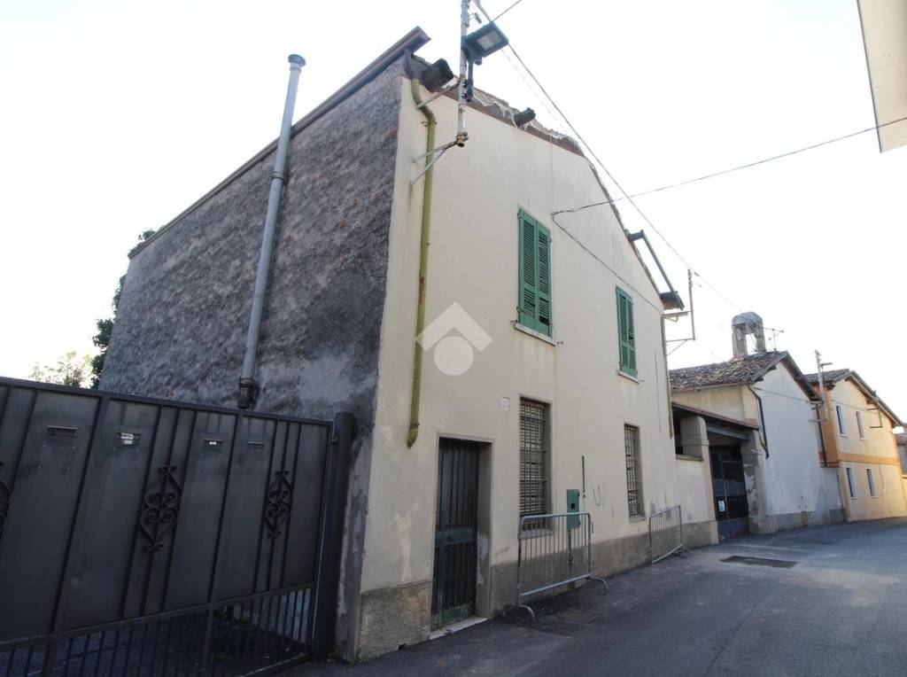 casa indipendente in vendita a Ghedi in zona Belvedere