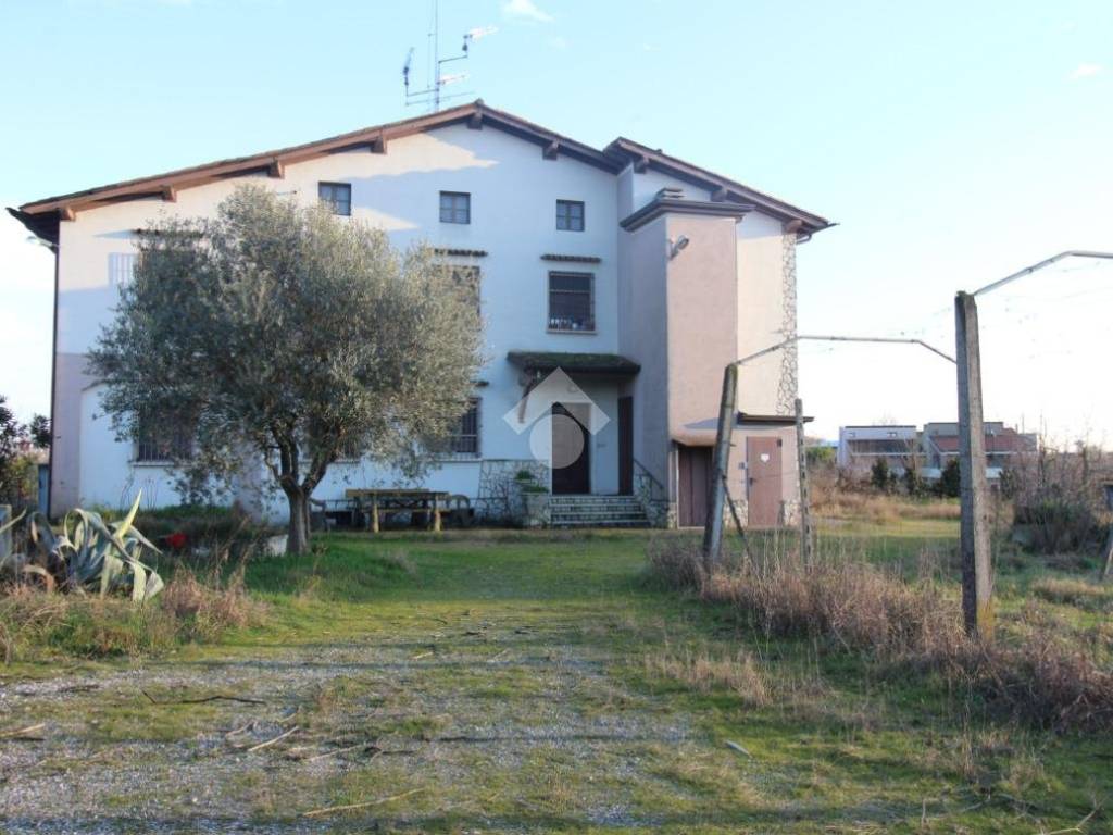 casa indipendente in vendita a Ghedi
