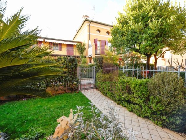 casa indipendente in vendita a Ghedi in zona Belvedere