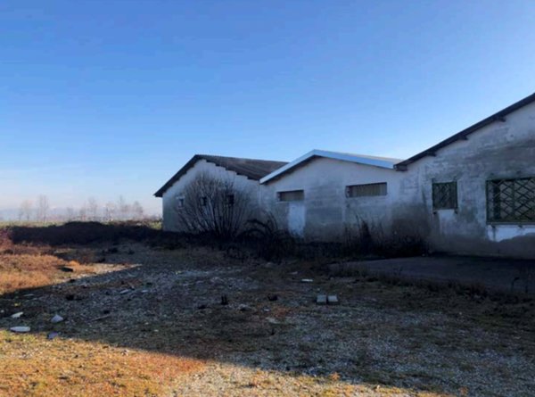 capannone in vendita a Ghedi