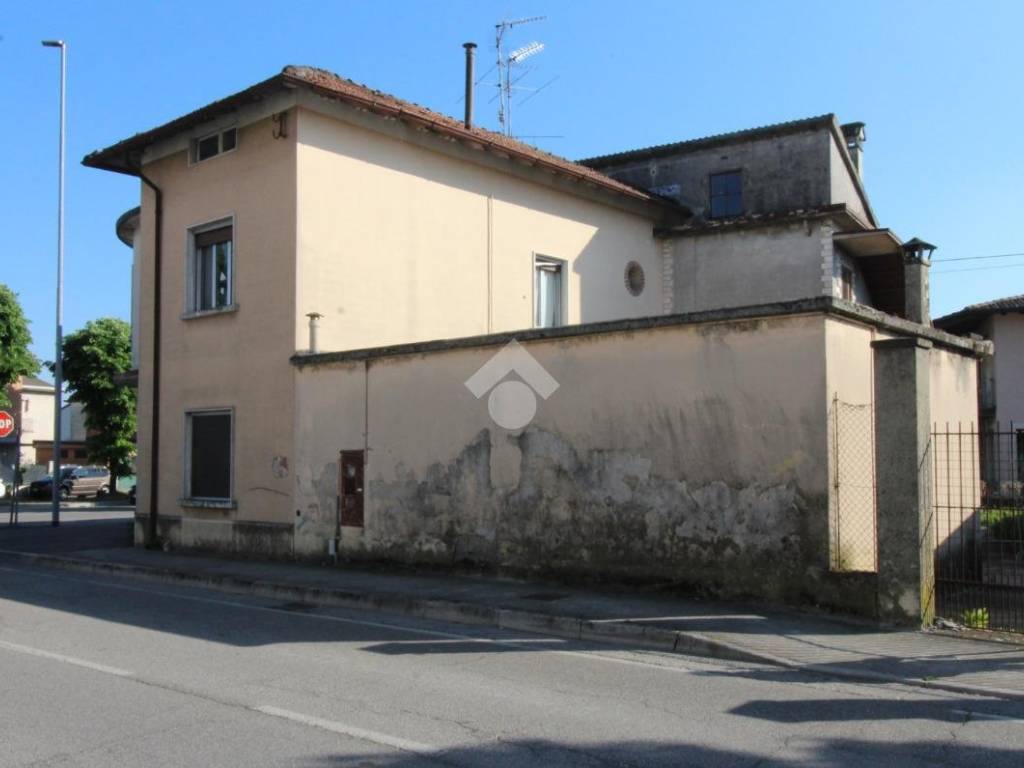 casa indipendente in vendita a Ghedi