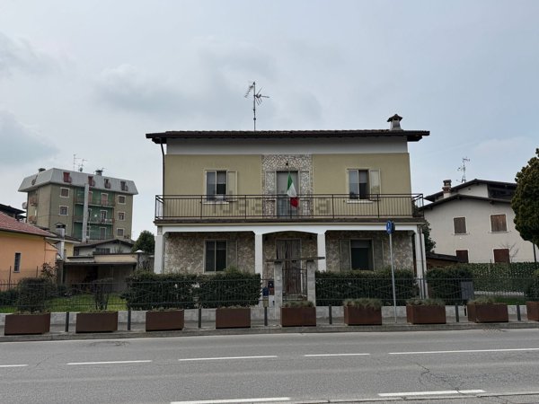 casa indipendente in vendita a Ghedi