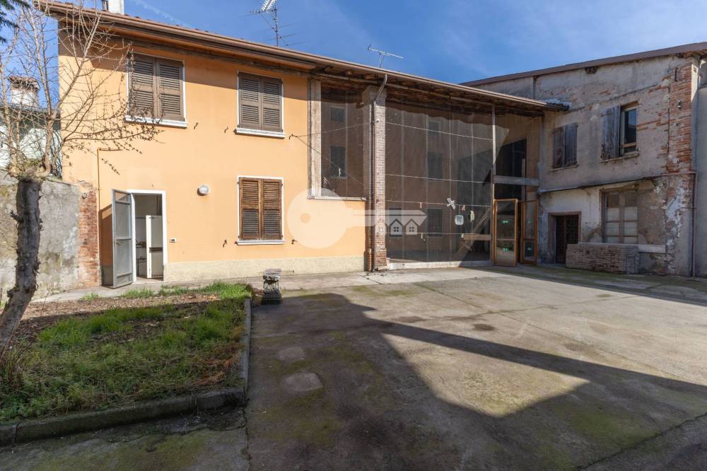 casa indipendente in vendita a Ghedi in zona Belvedere