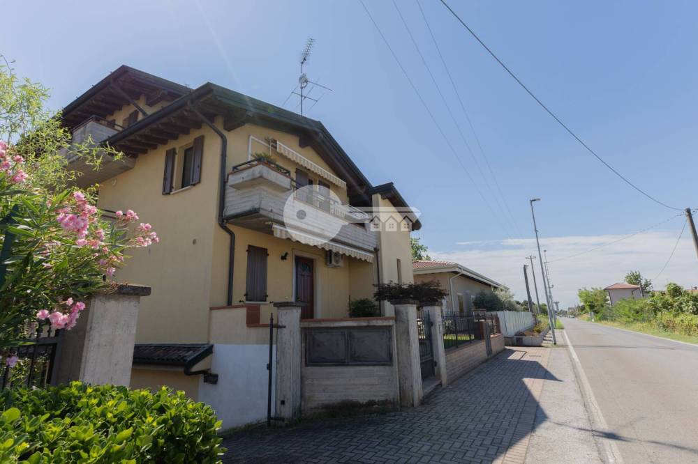 appartamento in vendita a Ghedi in zona Ponte Rosso