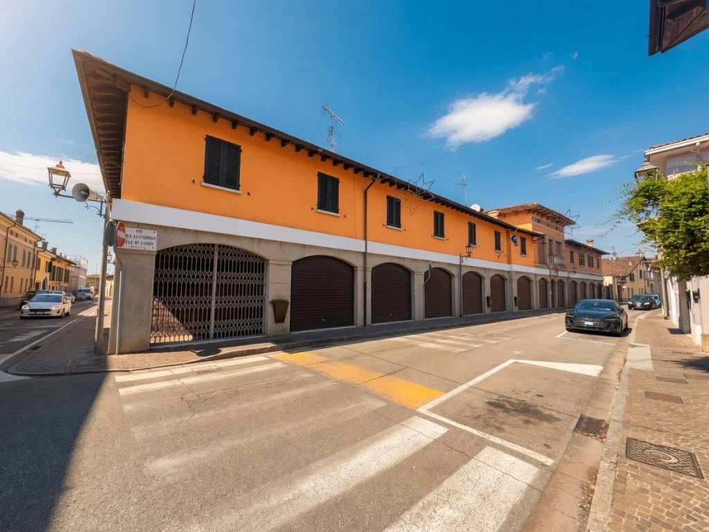 negozio in vendita a Ghedi in zona Belvedere