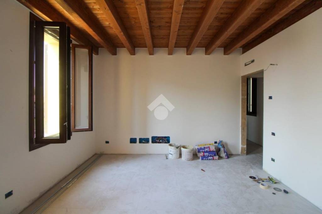 casa indipendente in vendita a Ghedi in zona Ponte Rosso